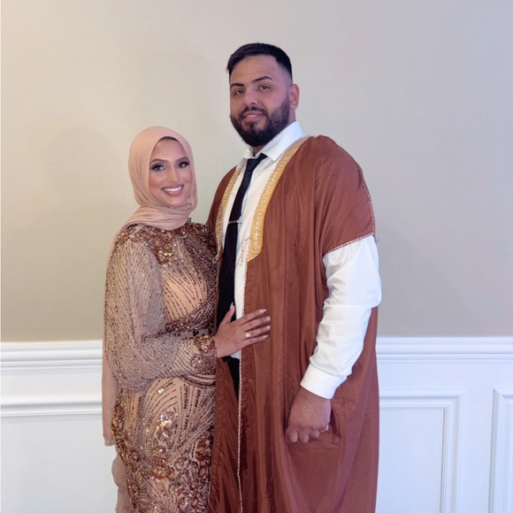 Meet your Posher, Rania - Picture 1 of 1